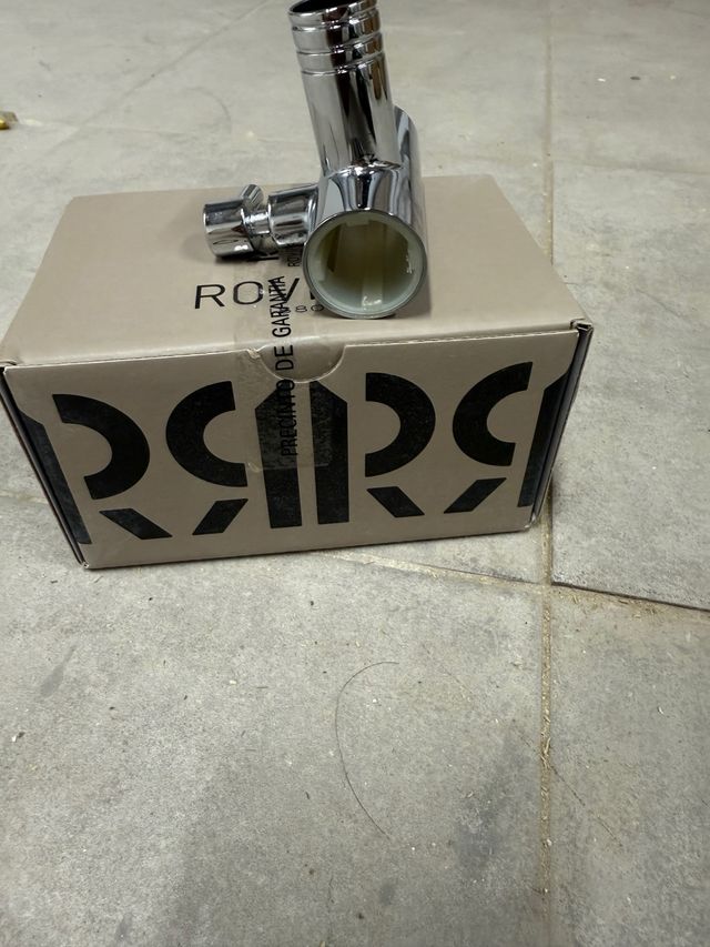 Rovira griferia - Pieza columna