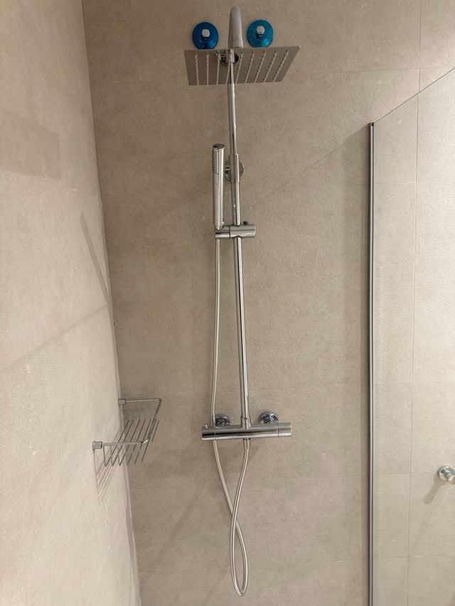 Rovira griferia - Pieza columna