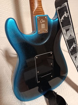 Guitarra Mooer GTRS P800 Azul