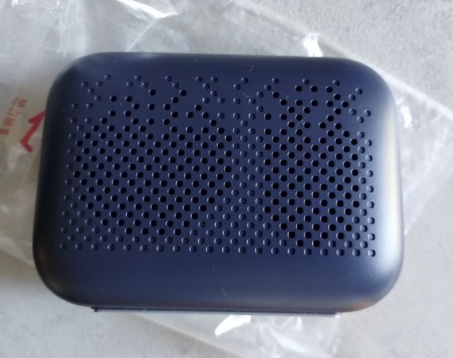 Sveglia con altoparlante Bluetooth PANTONE