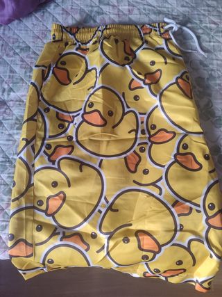 Bañador corto estampado patitos