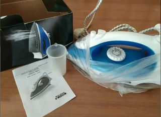 Ferro da stiro Keiros nuovo