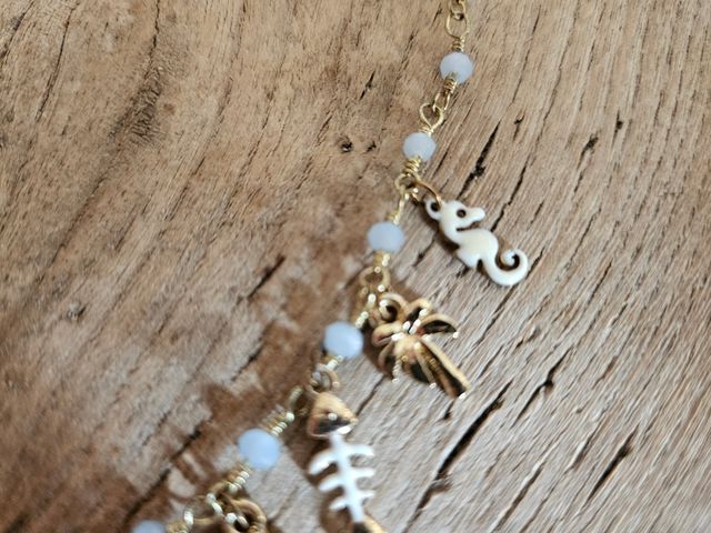 Collana con ciondoli a tema marino