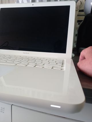 Macbook  Apple