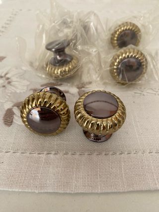 6 pomos dorados para puerta