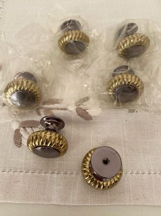 6 pomos dorados para puerta