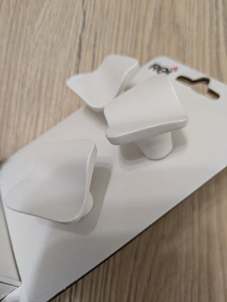 3 Pomelli REI bianchi 32x31 mm