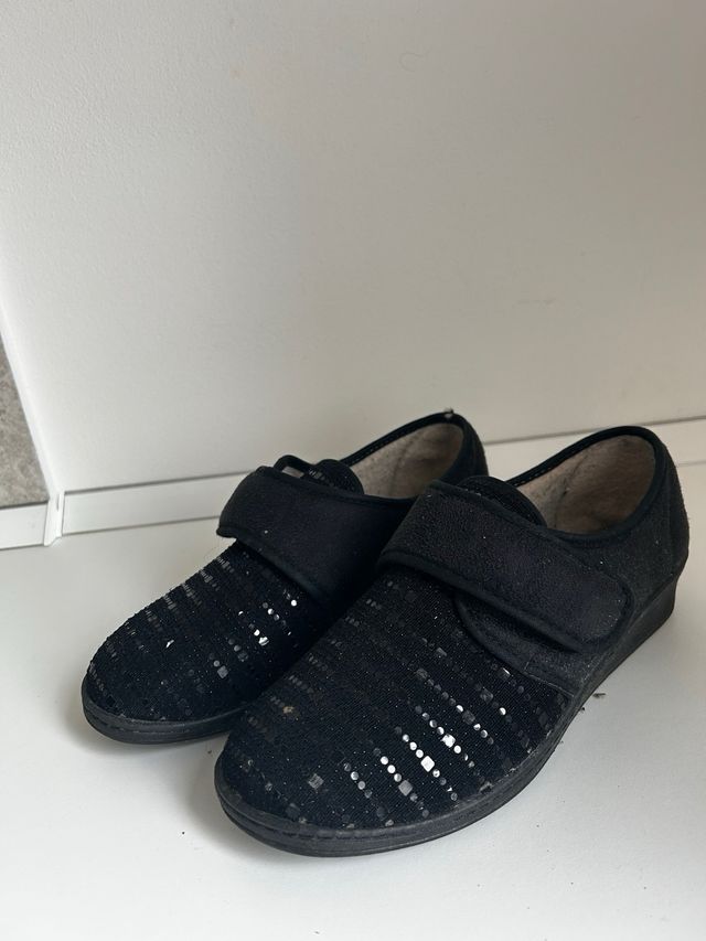 Pantofole nere donna comode