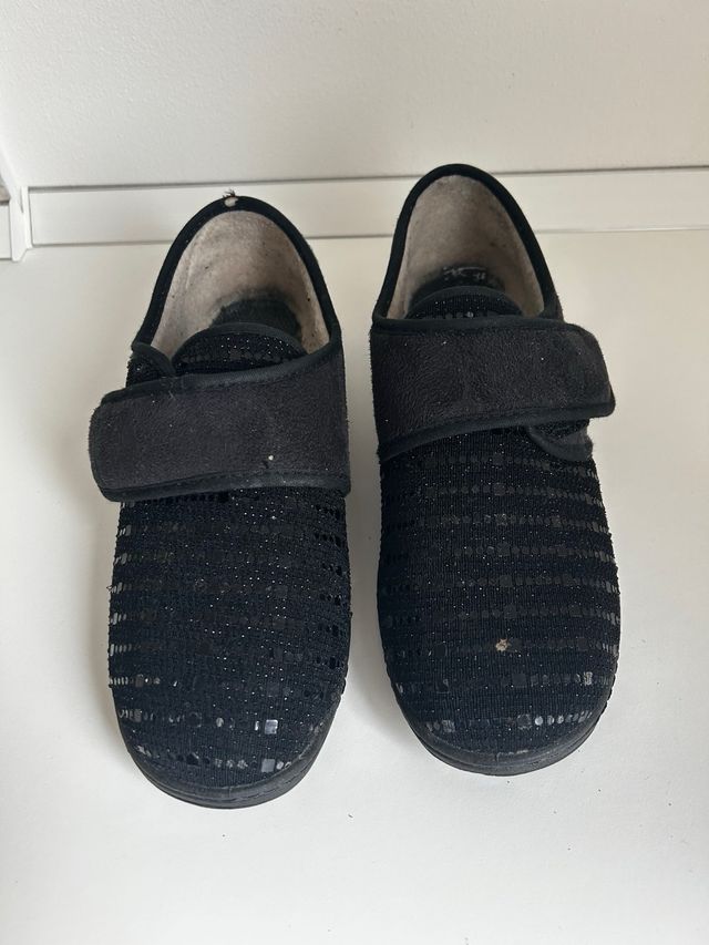 Pantofole nere donna comode