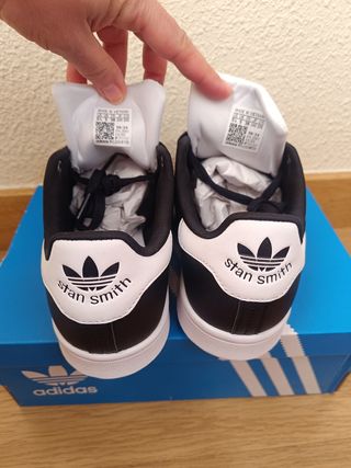 Adidas Stan Smith negras T. 38