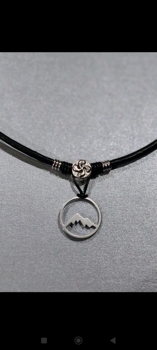 Colgante Montaña - Collar