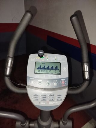 Bicicleta elíptica BH Fitness