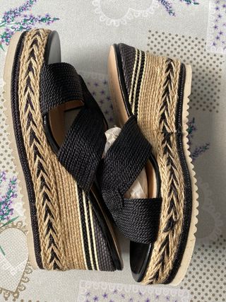Sandalias Soon Her negras  sin usar (negociable) 