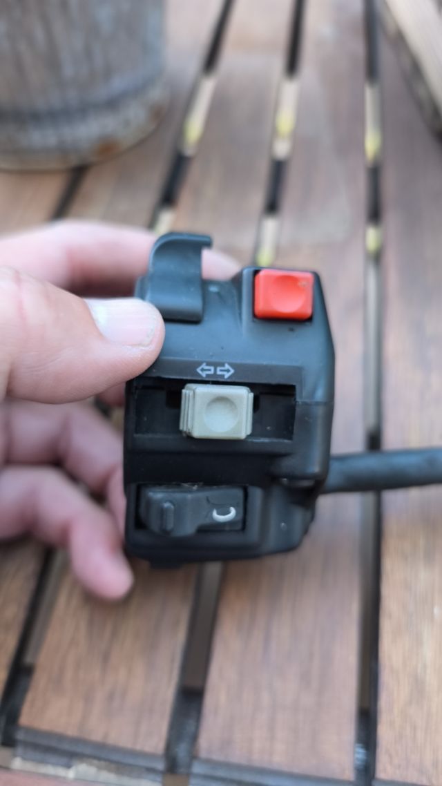 Piña intermitentes Ducati Monster