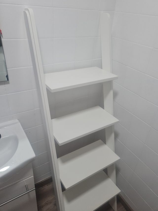 Estantería escalera blanca de madera