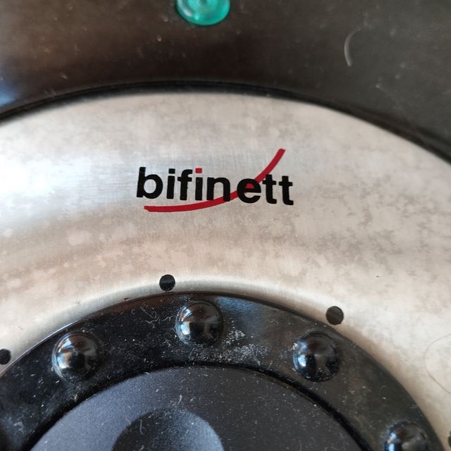 Gofrera sándwichera Corazón Antiadherente