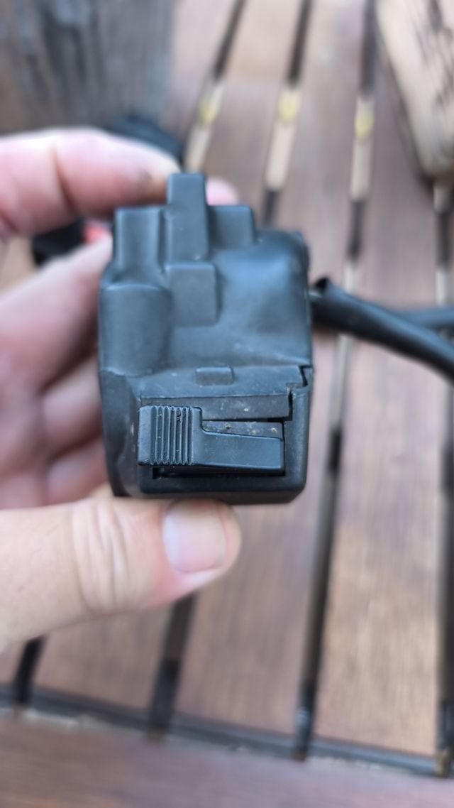 Mando intermitentes Ducati Monster