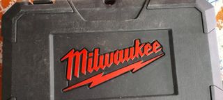 Milwaukee caja vacía sierra sable