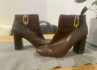 Botines Michael Kors Marrón