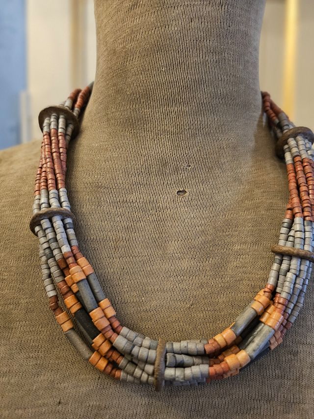 Collana multifilo grigio-arancio