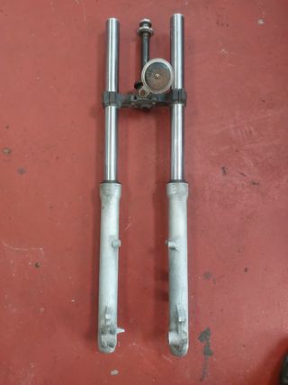 Horquilla BMW F650GS Carburación