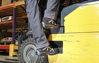Zapatos seguridad - negros y rojos