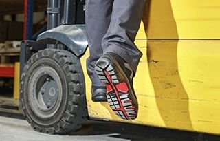 Zapatos seguridad - negros y rojos
