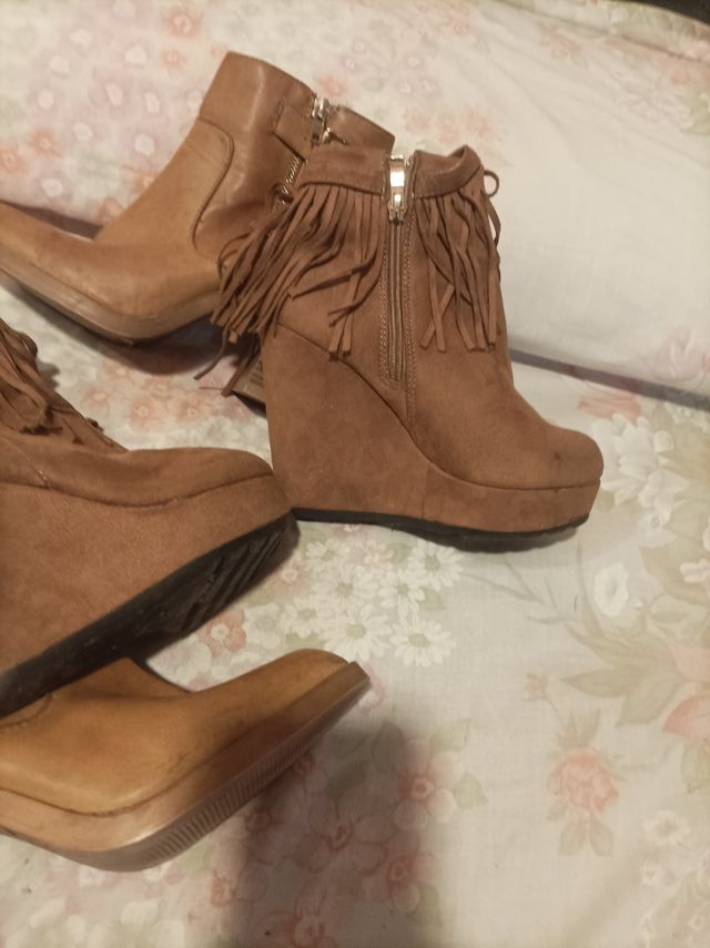 Botines marrónes - 2 pares