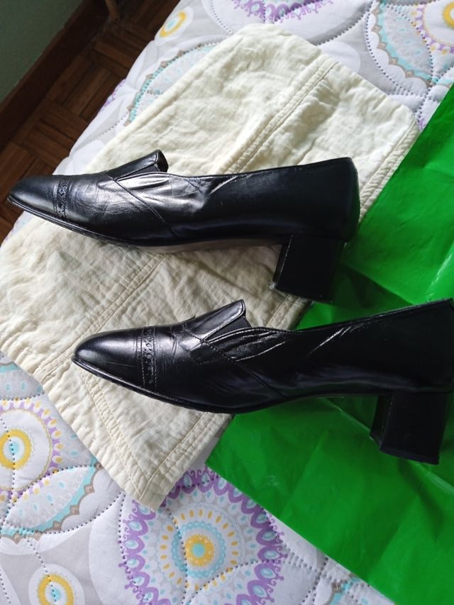 Lote zapatos Piel mujer 38 tacón negros y marrón