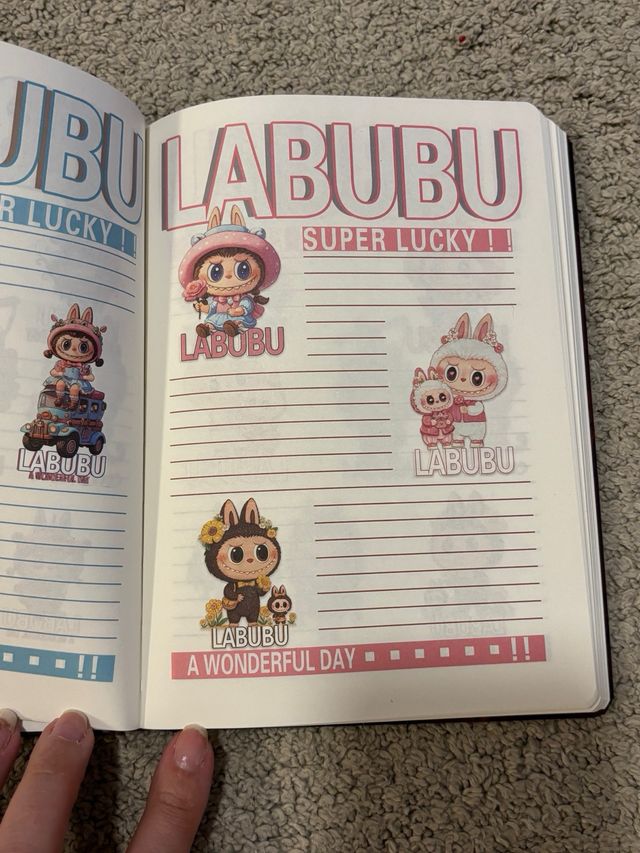 Libreta Labubu