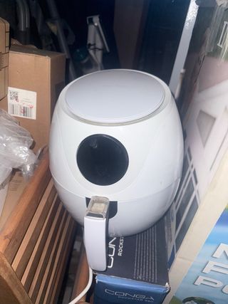 Freidora de aire blanca