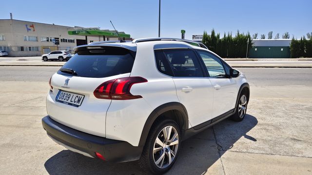 PEUGEOT 2008 1.2 130CV