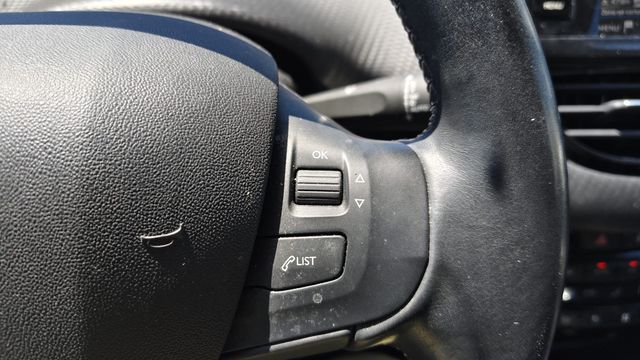 PEUGEOT 2008 1.2 130CV