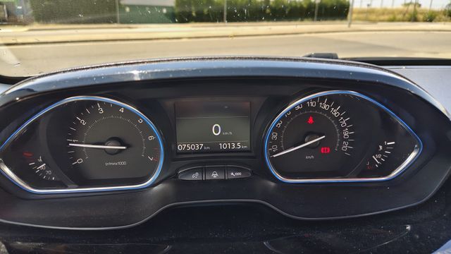 PEUGEOT 2008 1.2 130CV