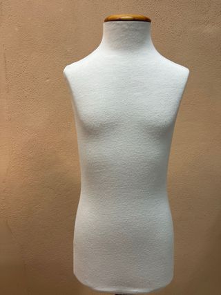 Maniqui niño madera, talla 8. 