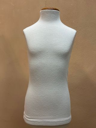 Maniqui niño madera, talla 8. 