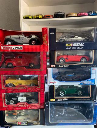 Coches escala 1/18 -Coleccion