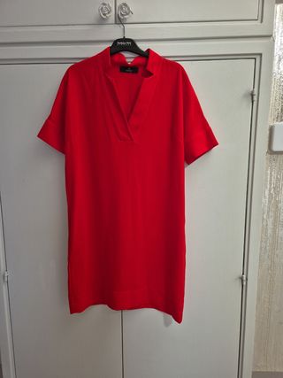 Vestito rosso scollo a V