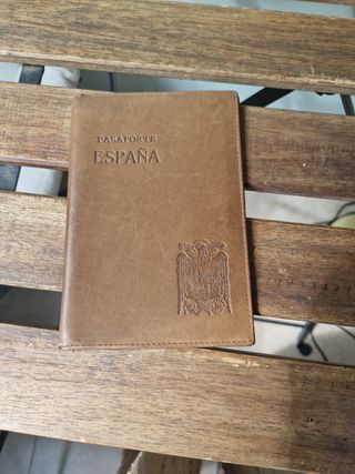 Funda Pasaporte España Marrón