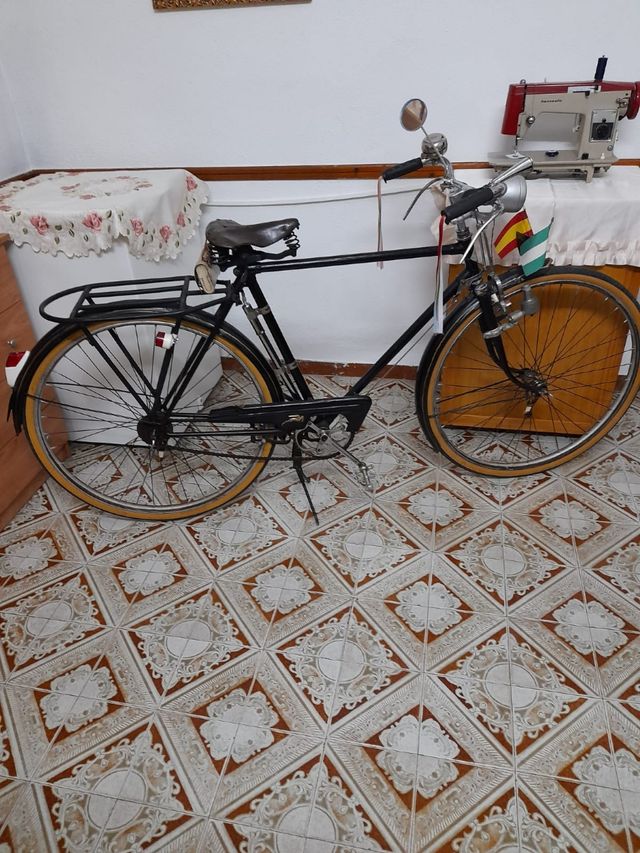 Bicicleta clásica BH antigua