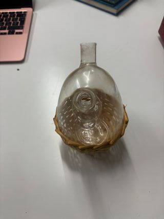 Oliera in vetro e vimini