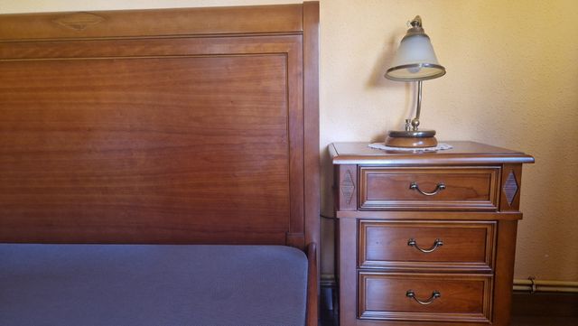 Dormitorio madera cerezo