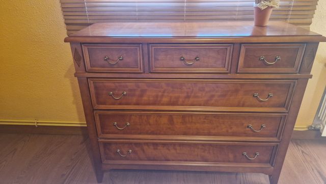 Dormitorio madera cerezo