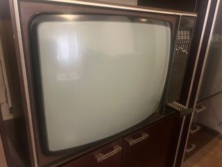 Televisor Philips antiguo
