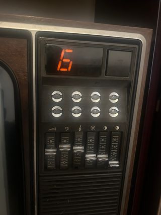 Televisor Philips antiguo