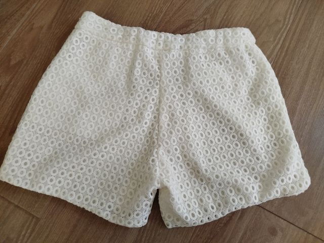 Shorts encaje calado Mayoral blancos
