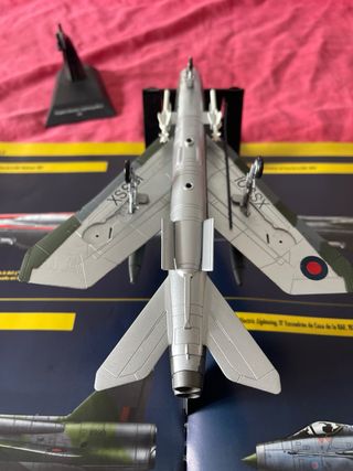 Avion inglés Electric Lightning F.6