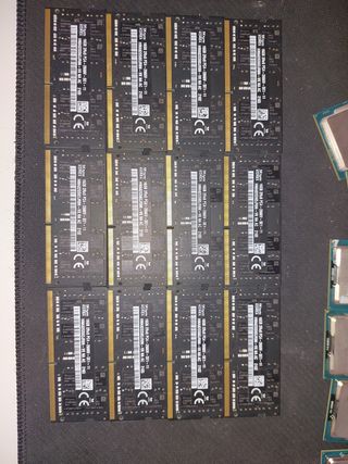 12x Módulos RAM SK hynix 16GB DDR4.  Precio unidad