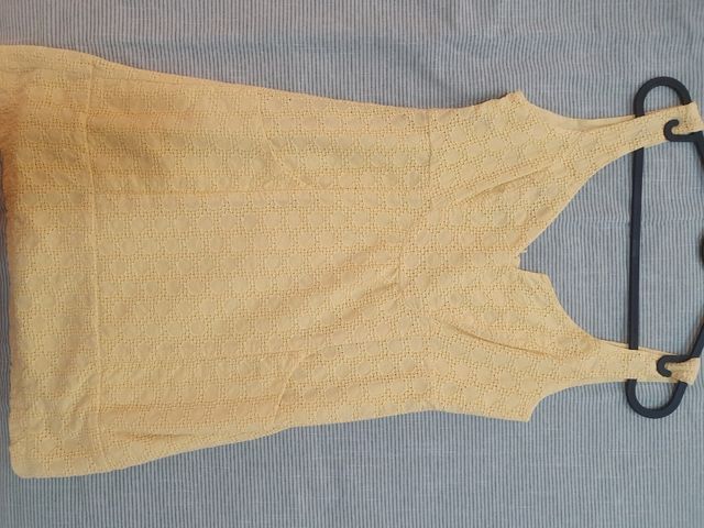 Vestido amarillo impecable