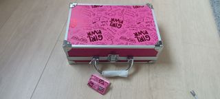 Maletín Maquillaje Pretty Girls Rosa con etiquetas